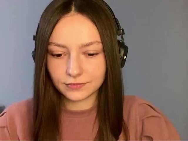 Offline KittieRusu on BongaCams