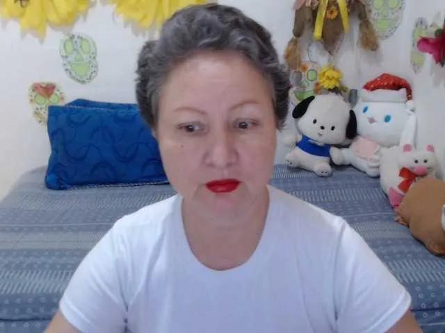 Offline LADYQUEEN520 on BongaCams