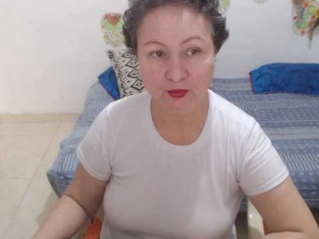 Offline LADYQUEEN520 on BongaCams