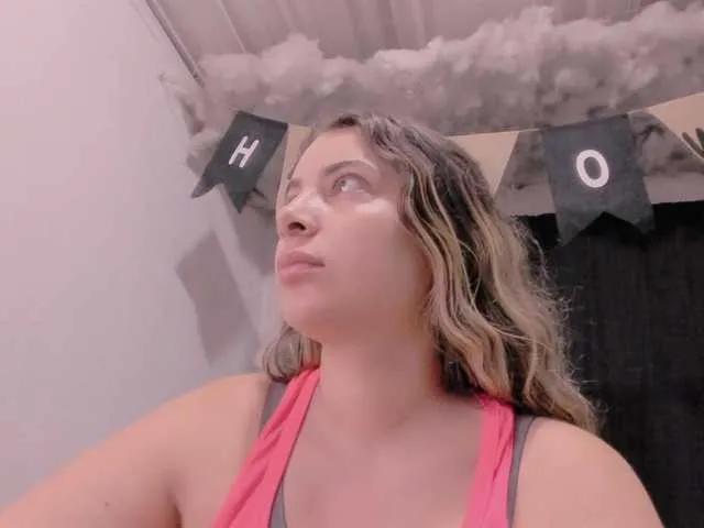 Offline LauuuG on BongaCams