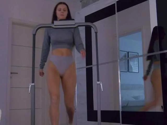 Freechat LilyRoselyn on BongaCams