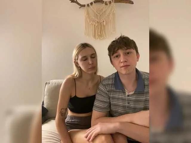 Offline LinaTwins on BongaCams