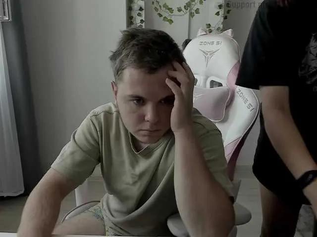 Freechat lissazmark2 on BongaCams