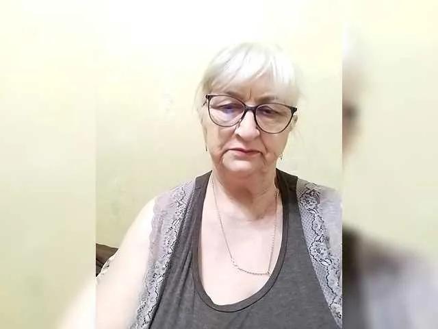 Freechat LolkaAlyss on BongaCams