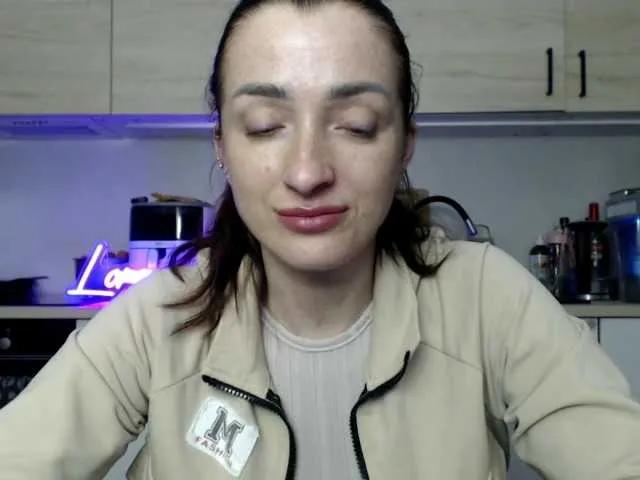 BongaCams LorennePlay is Freechat LorennePlay — I love flirty conversations, dressing up in cute outfits, and exploring new fantasies. Late-night chats, a little spoiling, and keeping things exciting always make me smile!