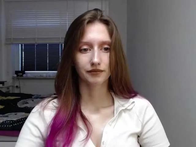 Offline LUNAdream on BongaCams