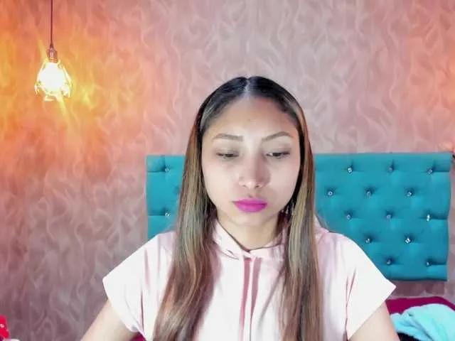 Freechat MadelineDollx on BongaCams