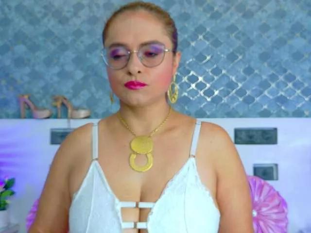 Freechat MarylinsVega on BongaCams