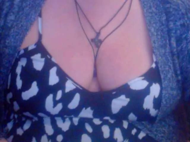 Freechat mayalove4u on BongaCams