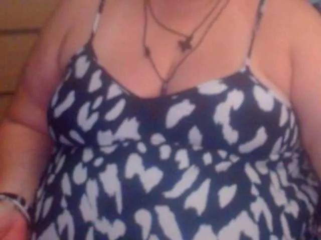 Freechat mayalove4u on BongaCams