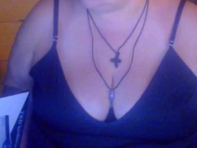 Freechat mayalove4u on BongaCams