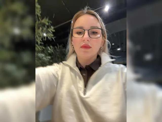 Offline Miss-Fetish on BongaCams