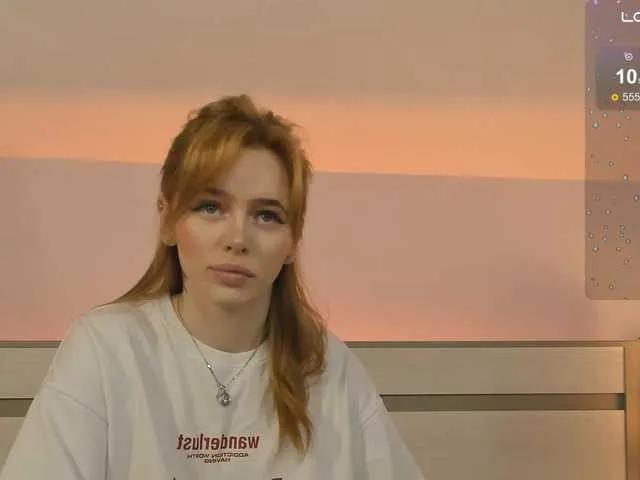 Offline MissRedFox on BongaCams