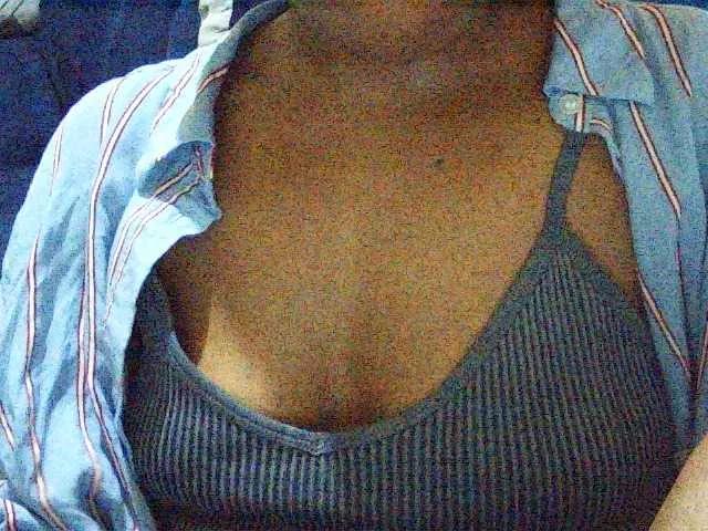 Offline MlleKali on BongaCams