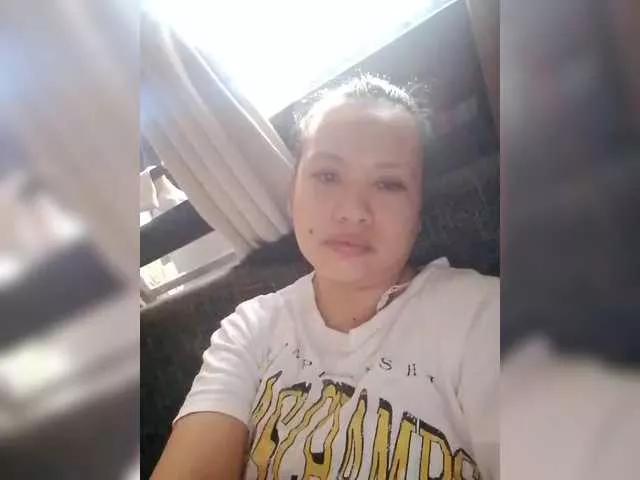 Offline MorenaLee on BongaCams