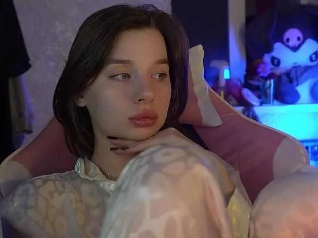 Offline MossiPolli on BongaCams