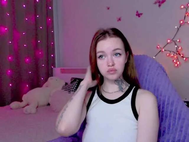 Offline NaughtyMable on BongaCams