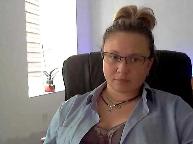 Freechat NERVOMOTINA on BongaCams
