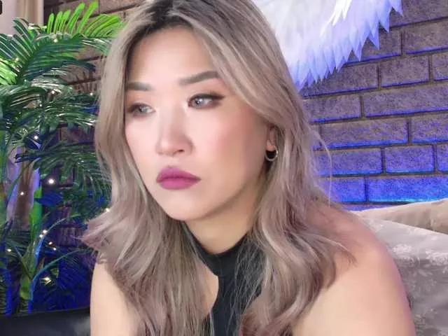 Freechat nickyowl on BongaCams