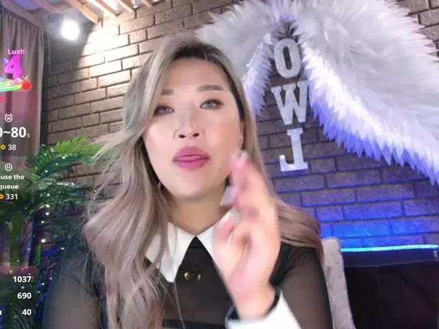 Freechat nickyowl on BongaCams