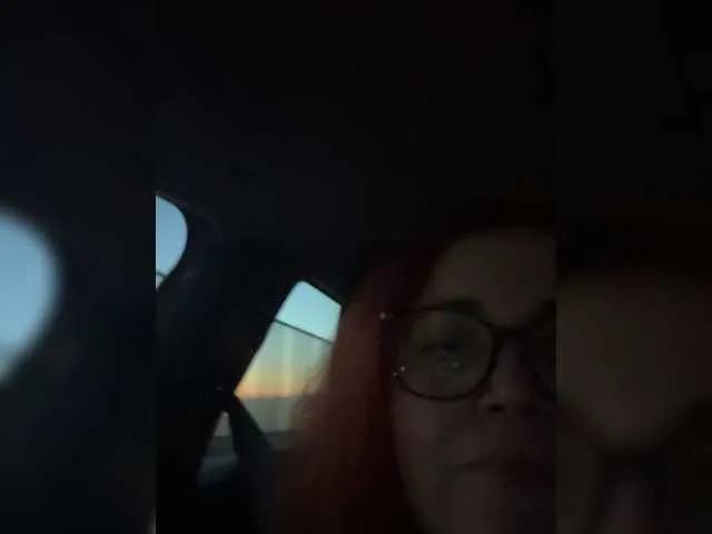 NicoleBunny24 — I love Squirt 
I like vibrating toys.  
Pleasant touches and teasing.  
I like soft dildos and fantasy dildos.     