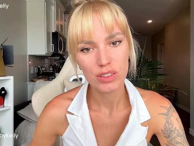 Offline ohbabykelly on BongaCams