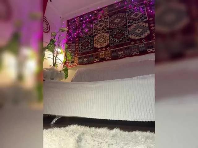 Offline PANTEONA- on BongaCams