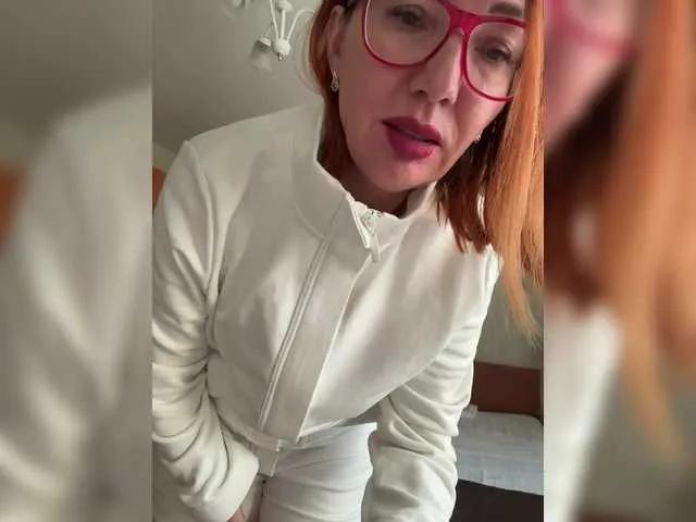 Offline Pink-Lips on BongaCams