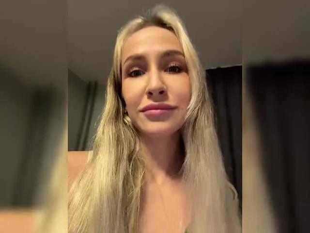 BongaCams QueenKing is Freechat QueenKing — Tokenss