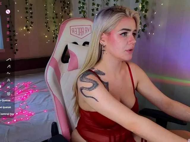 RedVelveten on BongaCams