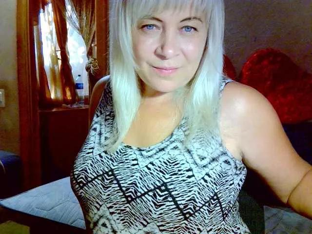 Offline Savan35na on BongaCams