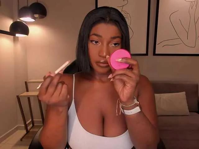 Freechat SavannahStorm on BongaCams