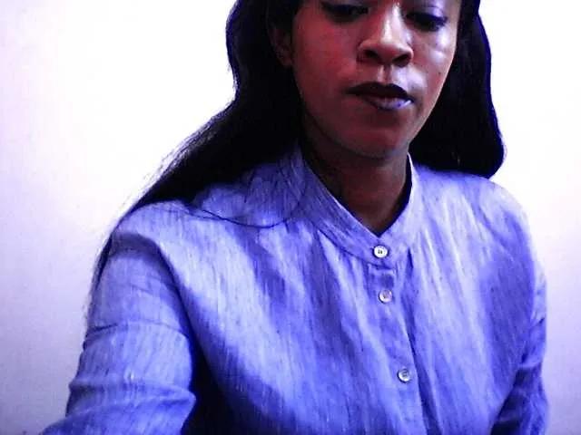 BongaCams silviaLaBombe is Freechat silviaLaBombe — J'aime les grosse bite et bien dure