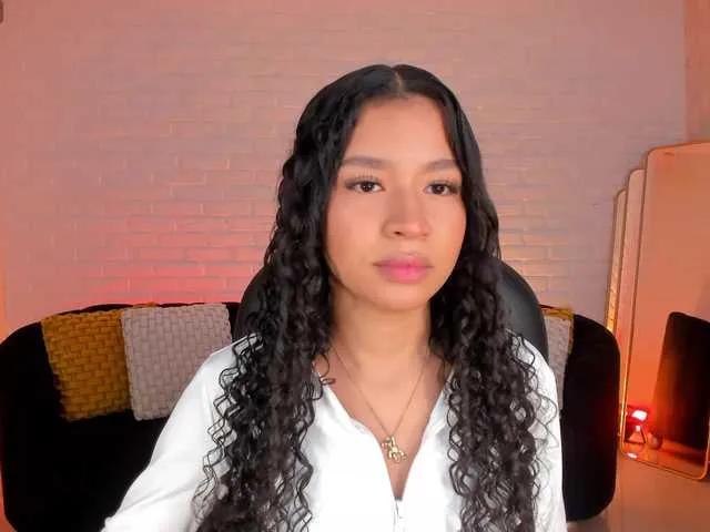 Offline SophieHouston on BongaCams