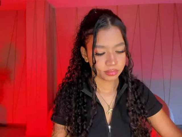 Offline SophieHouston on BongaCams