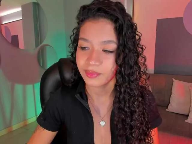 Offline SophieHouston on BongaCams