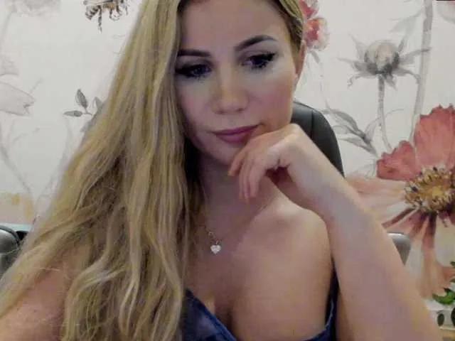 Offline SweetMirande on BongaCams