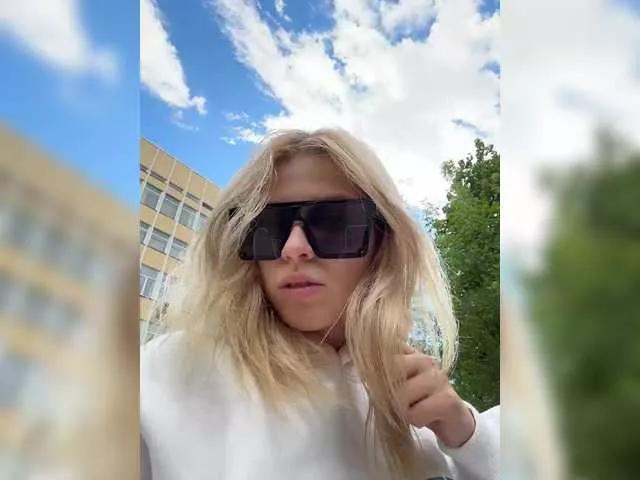 Freechat VibroMashulkaDashulka on BongaCams