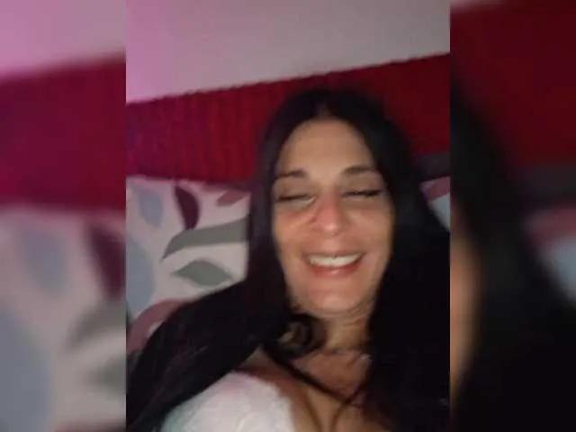 Offline Viola18 on BongaCams