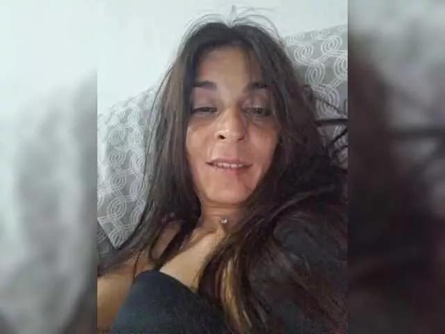 Offline Viola18 on BongaCams