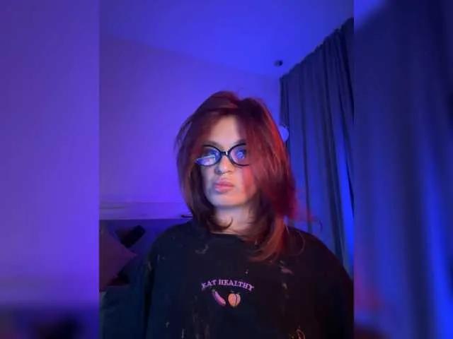 WhoreMira on BongaCams