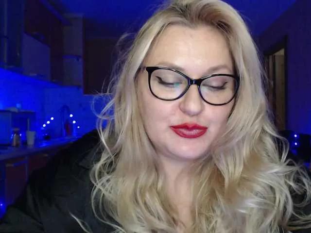 Offline WifeyNusha on BongaCams