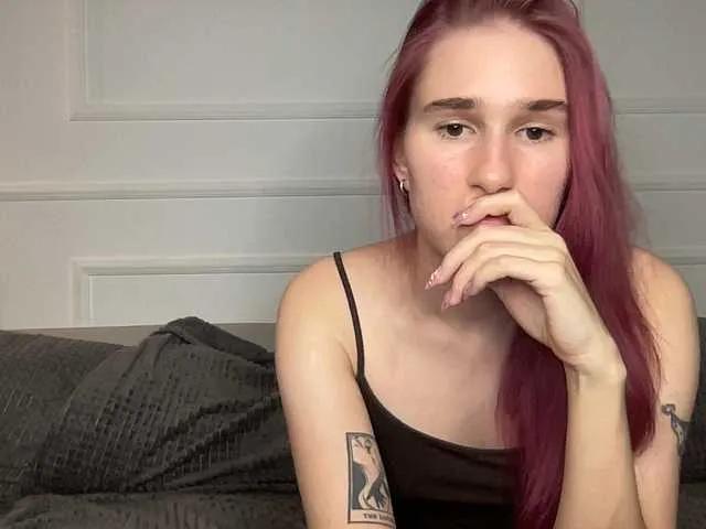 Offline yoursweettreats on BongaCams