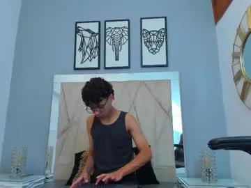 adams_bobby — GOAL: Get Naked [70 tokens remaining] Welcome to my room! #18 #bigcock #new #femboy #twink
