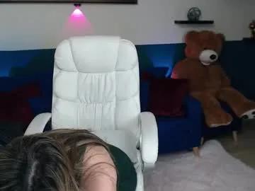allison_hill19 on Chaturbate
