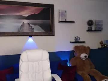 allison_hill19 on Chaturbate