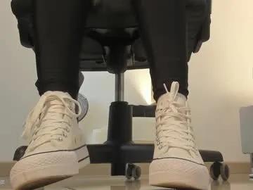 alma_fenix — GOAL: queen make me your slave [120 tokens remaining] heey, I'm Alma!  #sneakers #socks #feet #pantyhose #mistress