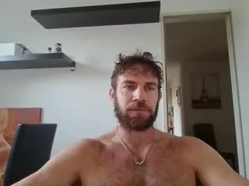 Freechat alphah_hunk on Chaturbate