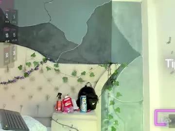 ambarfox1 — SHOW DICK HARD + DANCE NAKED  #trans #ebony #cum #party #feets [0 tokens remaining]