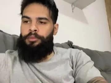 beardmax on Chaturbate
